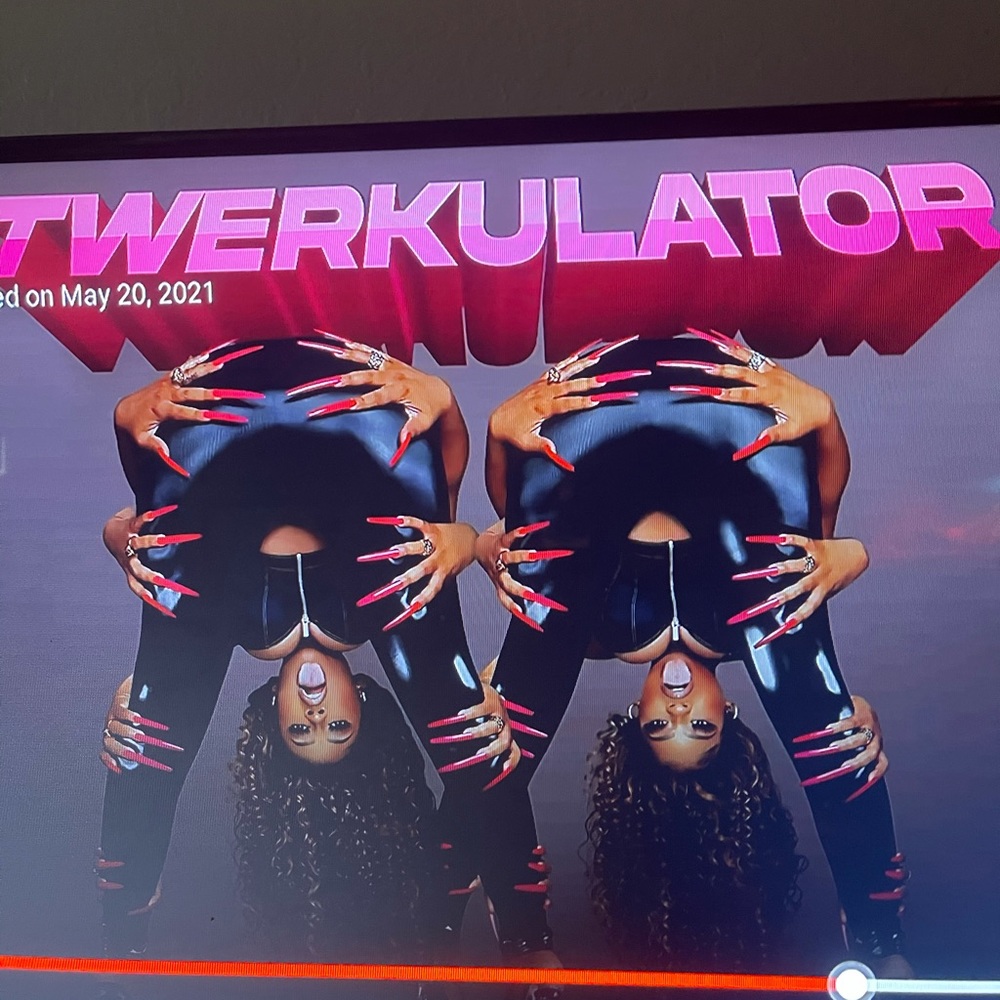 Meet your Posher, Delisa